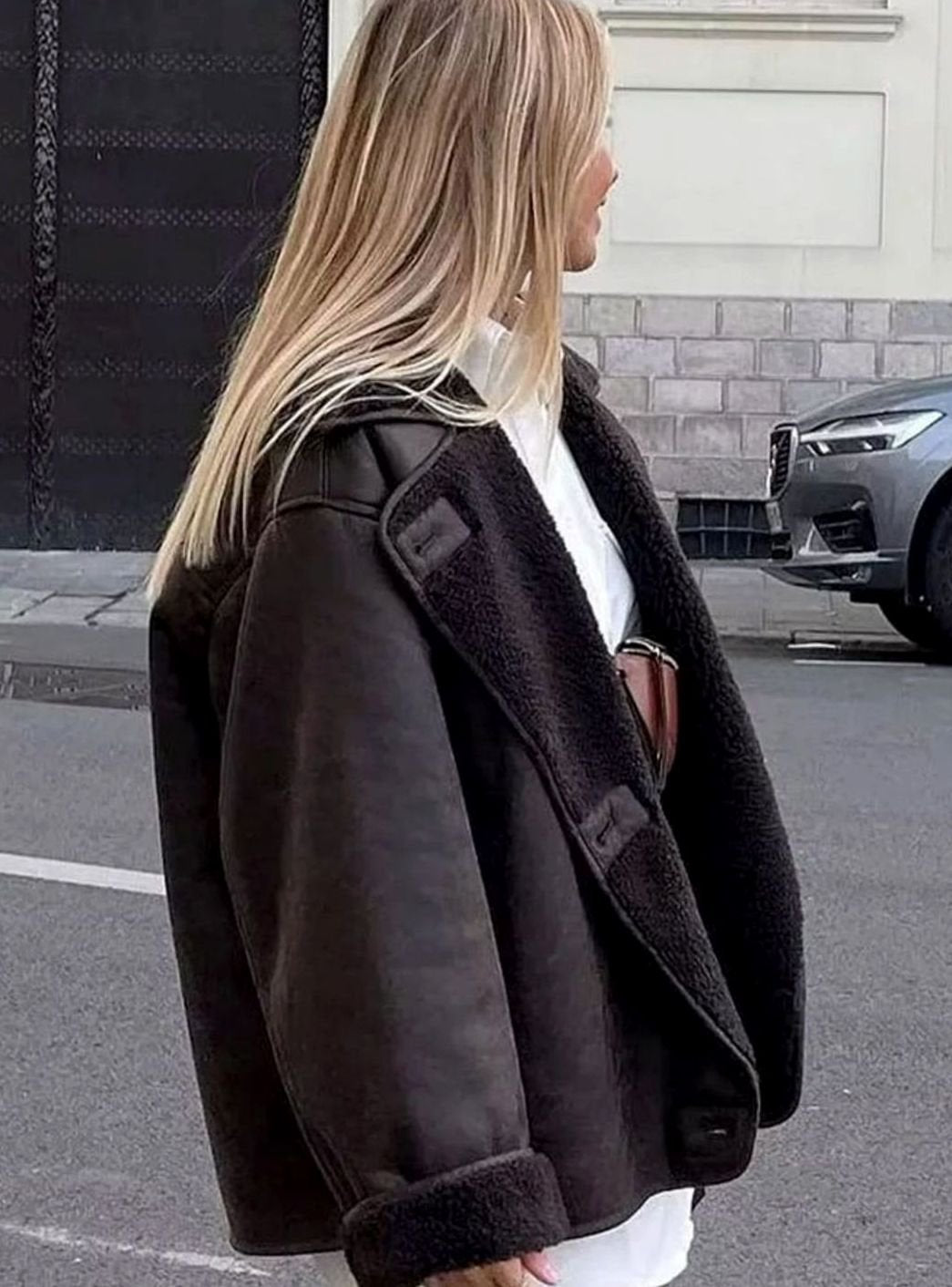 Brown oversized double-breasted jacket for women, teddy-lined autumn style