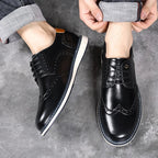 Men's brogue oxford shoes with wingtip detailing