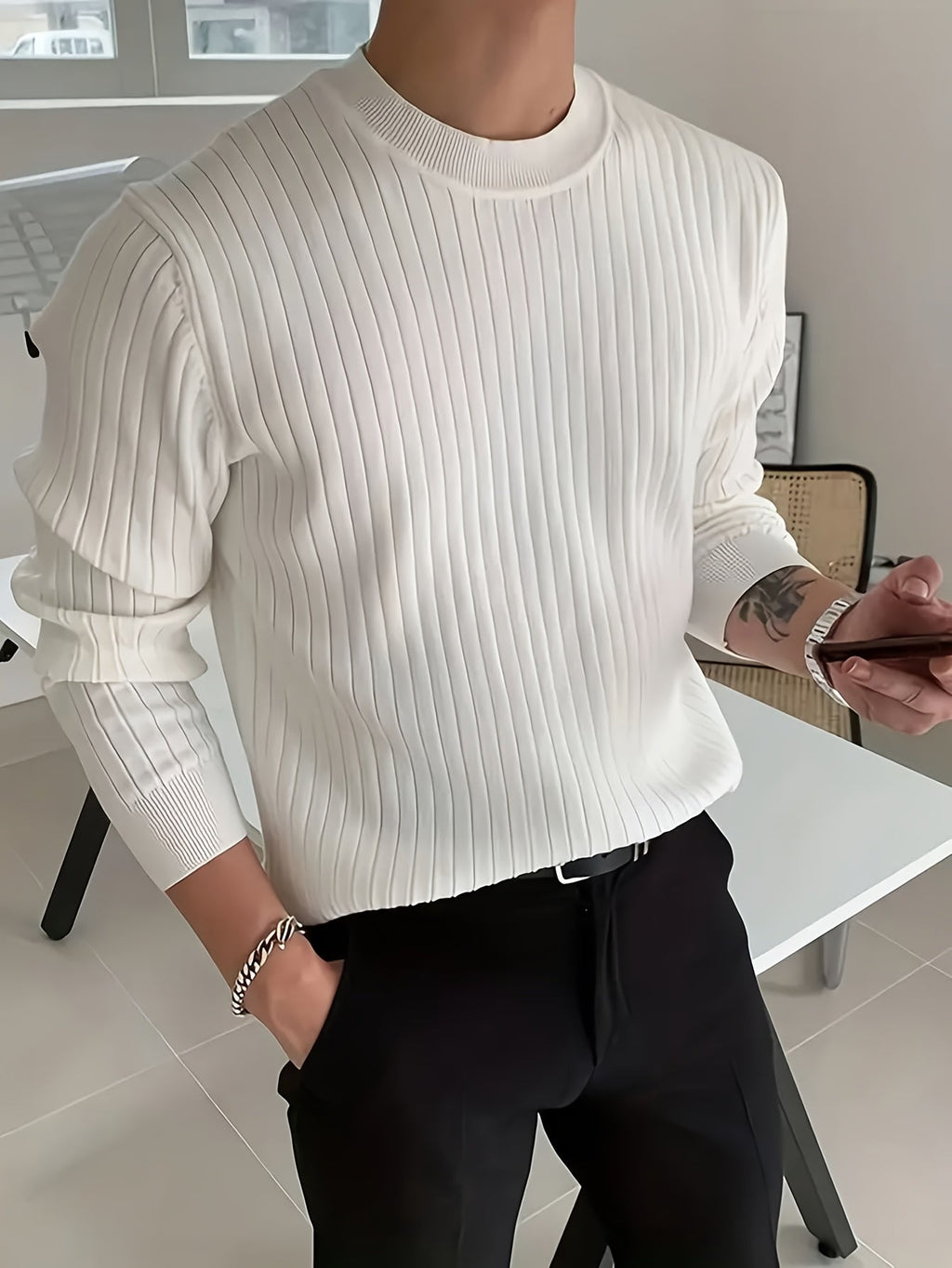 White regular-fit round neck knitted jumper with long sleeves for men