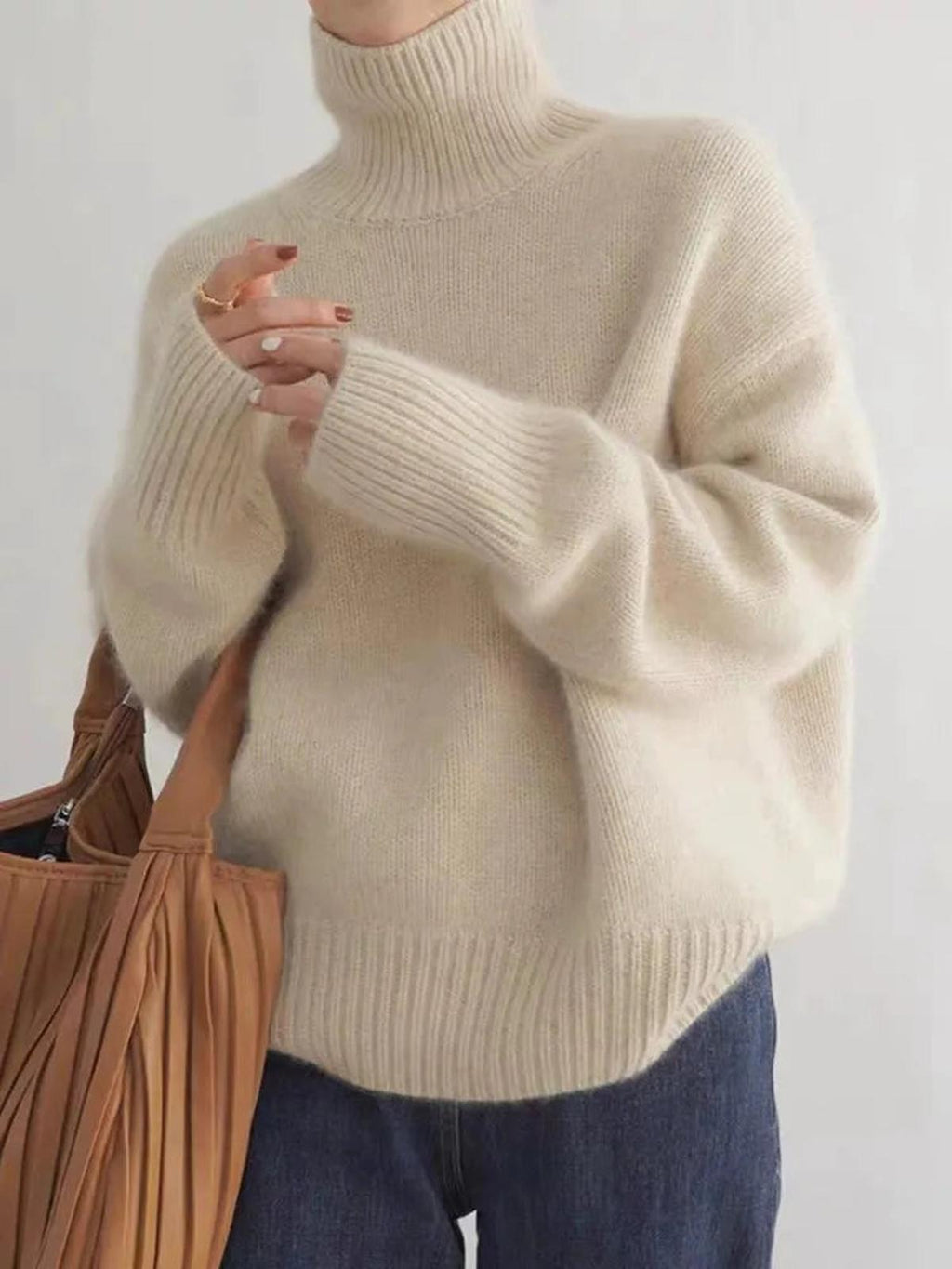 Women's relaxed fit high turtleneck jumper