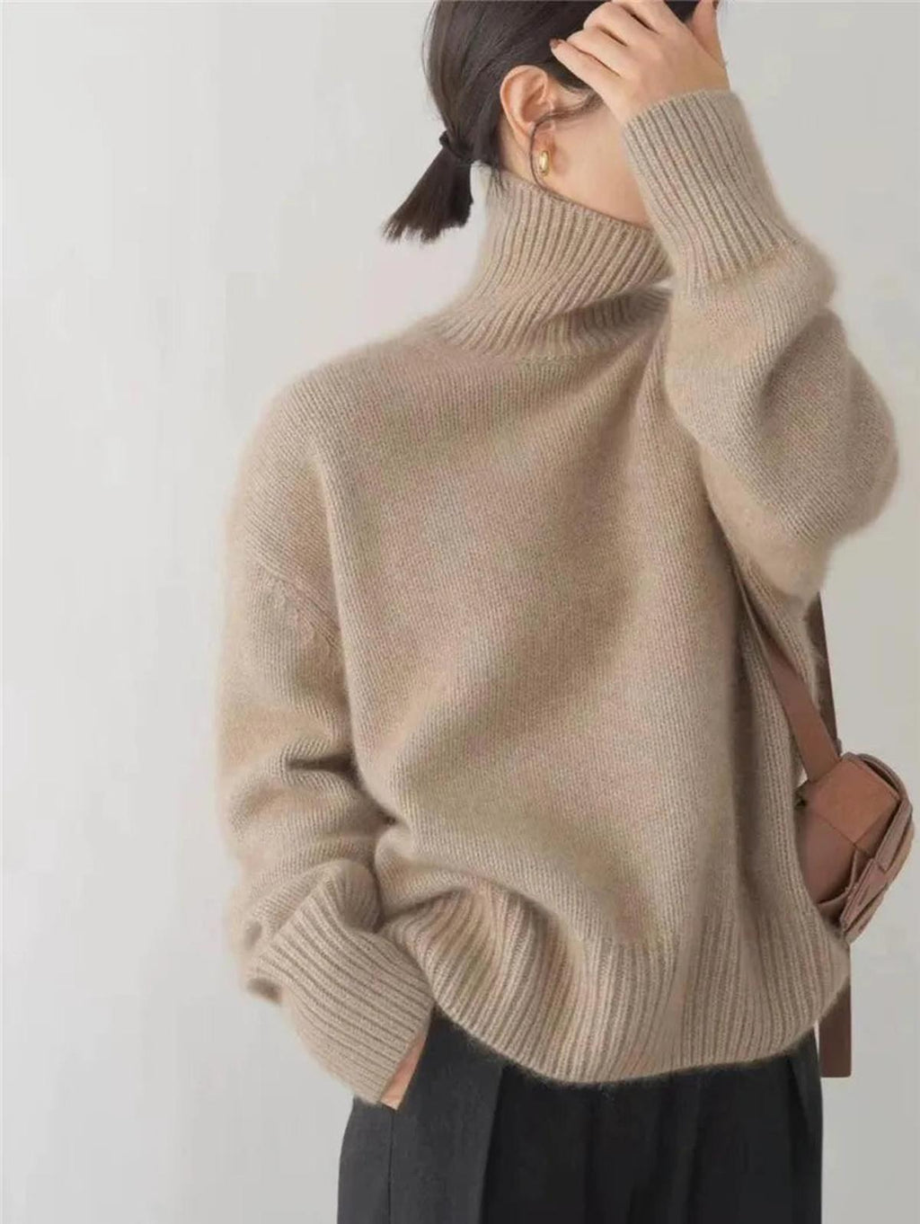 Women's relaxed fit high turtleneck jumper
