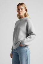 Women's knitted jumper in grey with a round neckline and dropped shoulders
