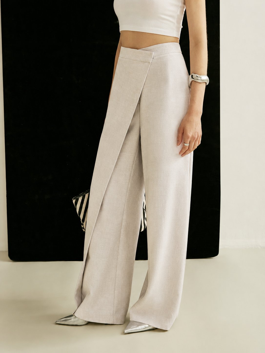 Women's high-waisted wide leg linen trousers